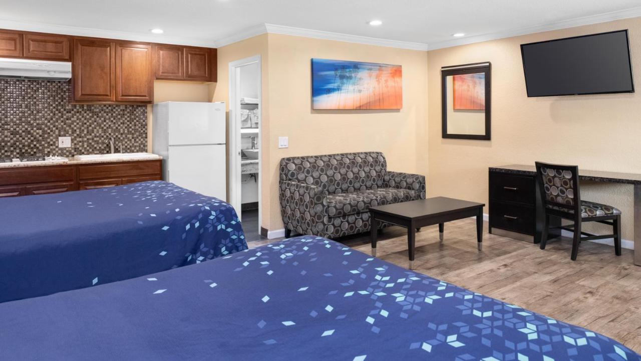 Scandia Motel Carlsbad Dış mekan fotoğraf